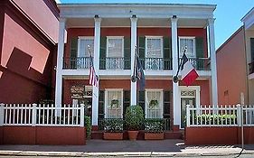 Le Richelieu New Orleans Hotel